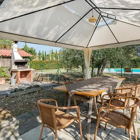 Holiday home Amazing In With Wifi *